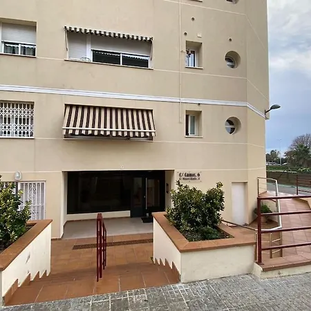 Apart. Pineda De Mar-sea And Mountains Views Appartement *